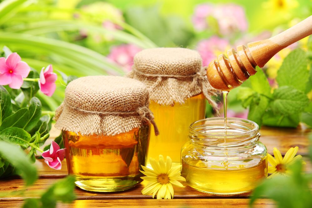 Honey is a folk deworming remedy that helps get rid of parasites in adults and children. 